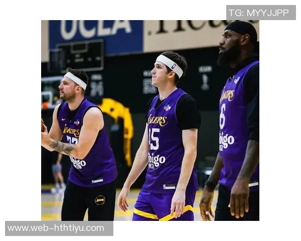 东契奇谈球队默契：全力以赴的拼搏精神让比赛更具乐趣